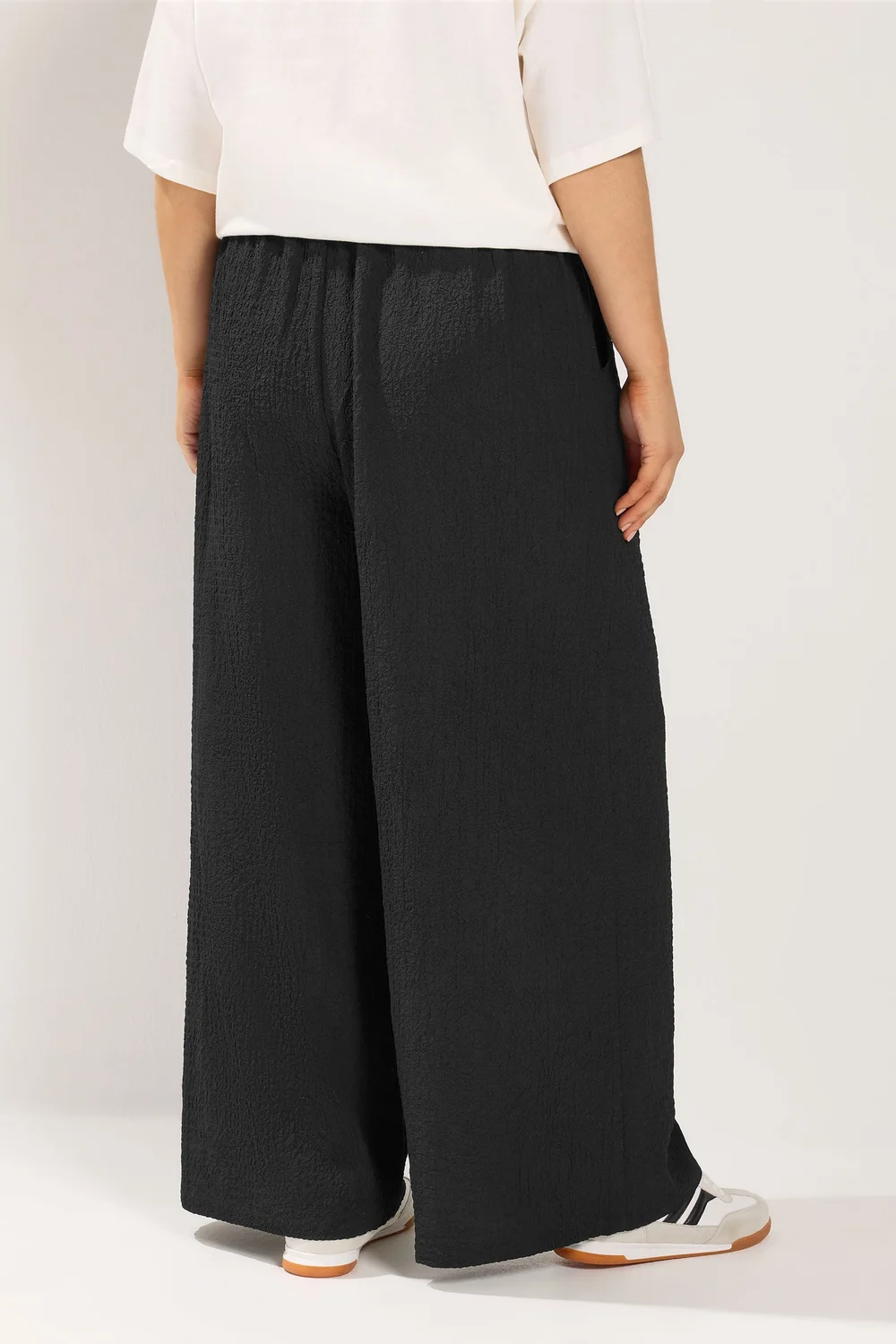 Yours Curve Black Texture Wide Leg Trousers - 18/L28 Image 3