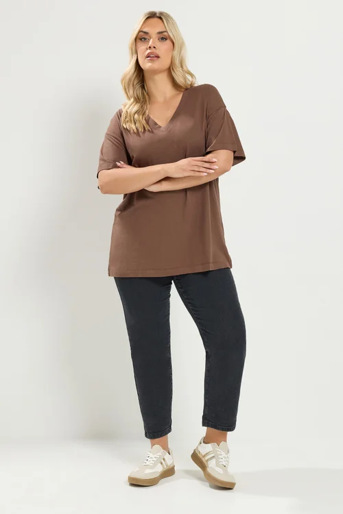 Yours Curve Chocolate Brown V-Neck Longline T-Shirt - 22-24 Image 2