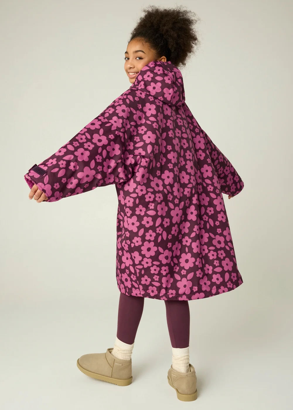 Regatta Pink Junior Waterproof Changing Robe (3-13 years) - 3-5 Yrs Image 2
