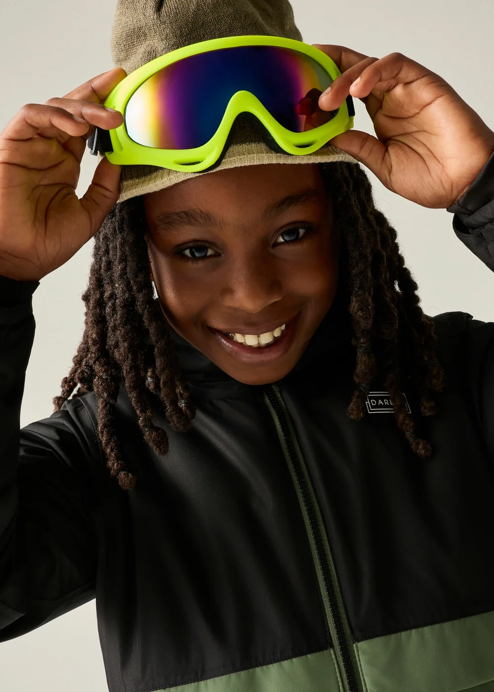 Dare 2b Black/Green Wing It Waterproof Jacket (3-13 years) - 13 Yrs Image 6