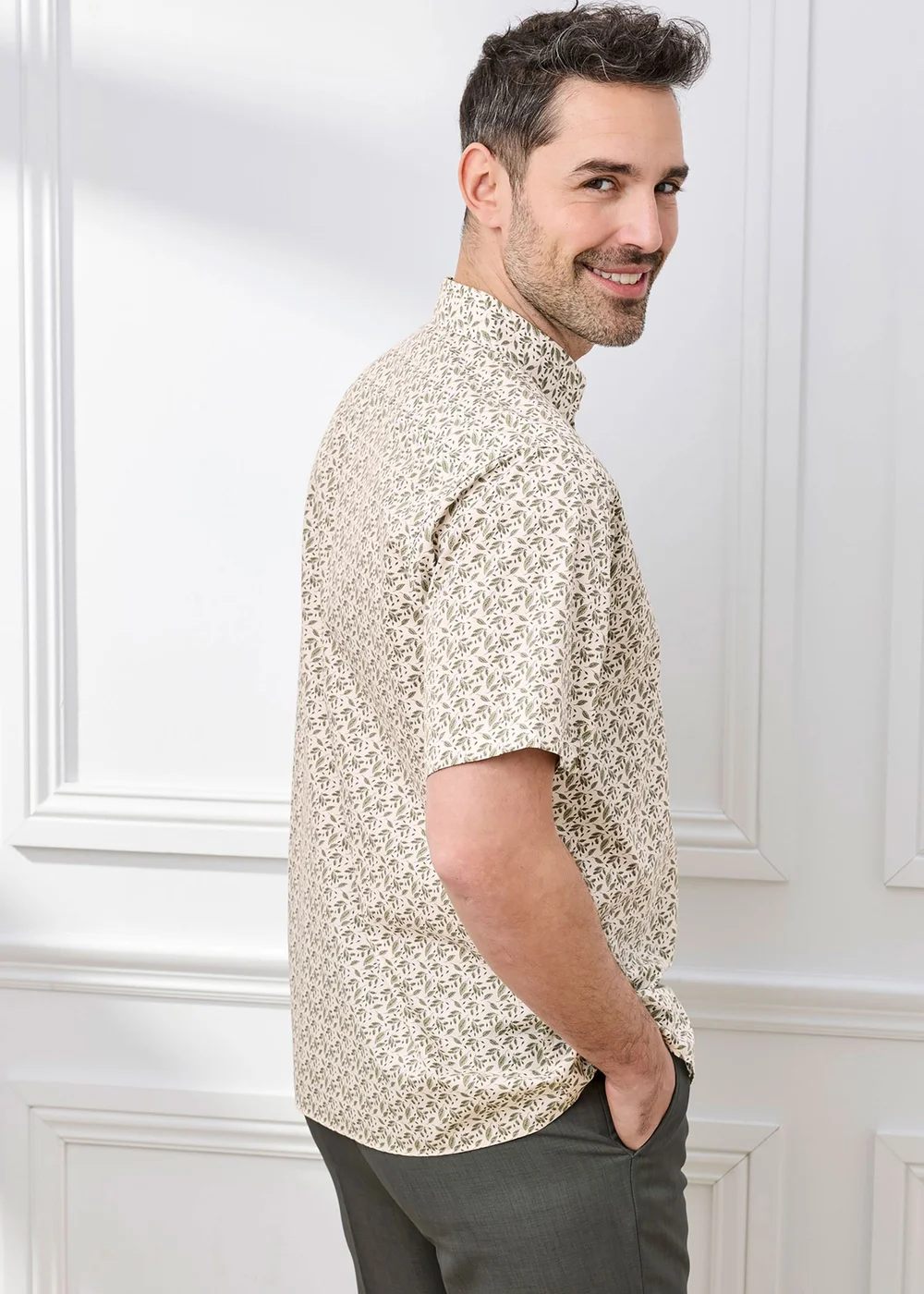 Cotton Traders Ecru Short Sleeve Easy-care Shirt - 4XL Image 3
