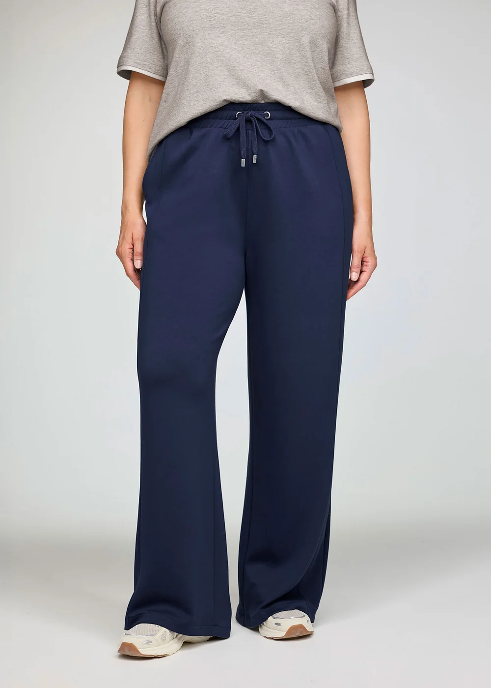 CT Active Dark Sky Wide Leg Jersey Joggers - 14/L31 Image 2