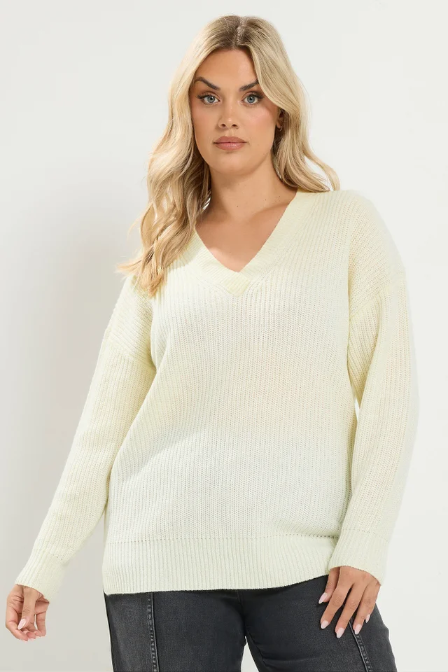 Yours Curve Ivory White V-Neck Knitted Jumper