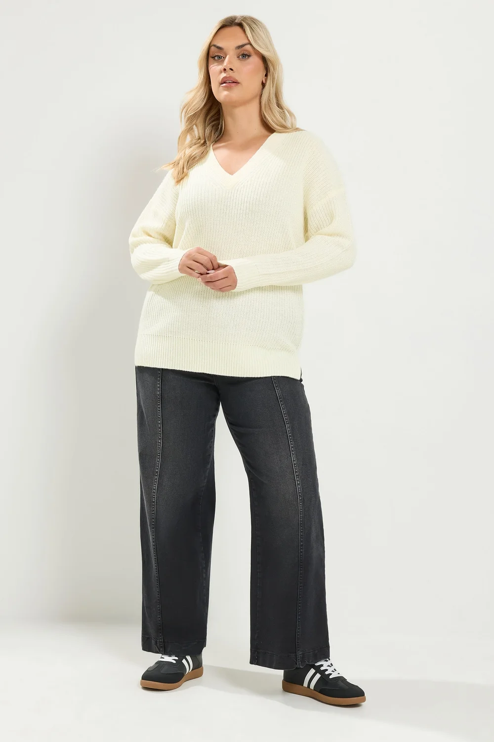 Yours Curve Ivory White V-Neck Knitted Jumper - 22-24 Image 3