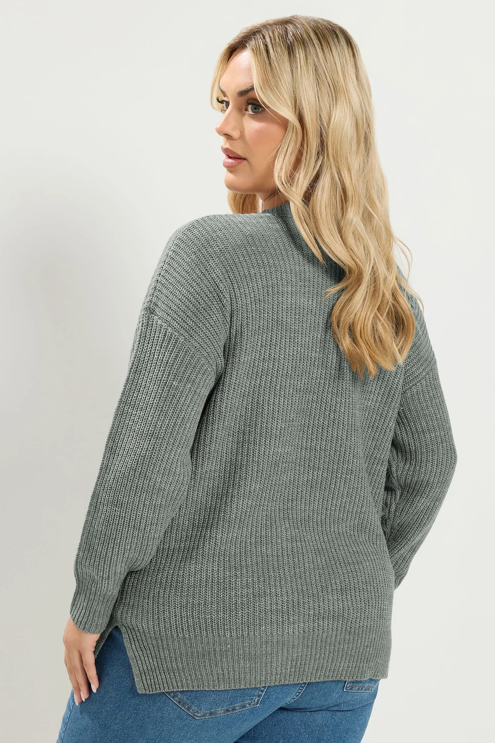 Yours Plus Size Grey V-Neck Knitted Jumper - 26-28 Image 4