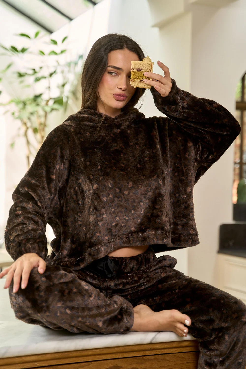 JimJam Brown Animal Lounge Set - L/XL Image 1