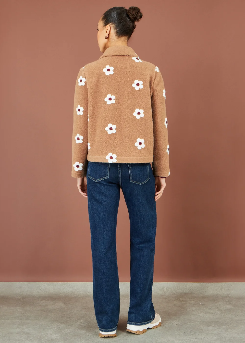 Yumi Brown Embroidered Daisy Fleece Jacket - 8 Image 3