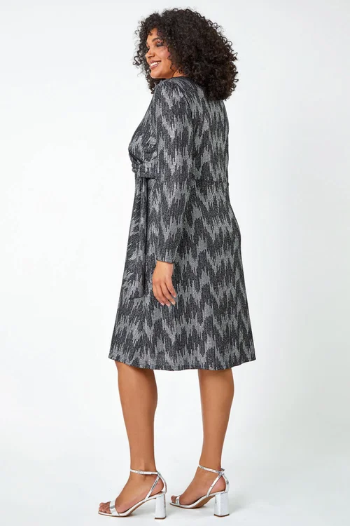 Roman Silver Curve Shimmer Stretch Wrap Dress - 22-24 Image 4
