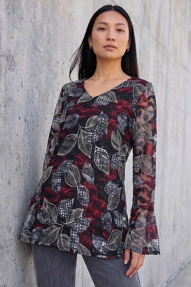 Roman Black Leaf Printed Lace V-Neck Top
