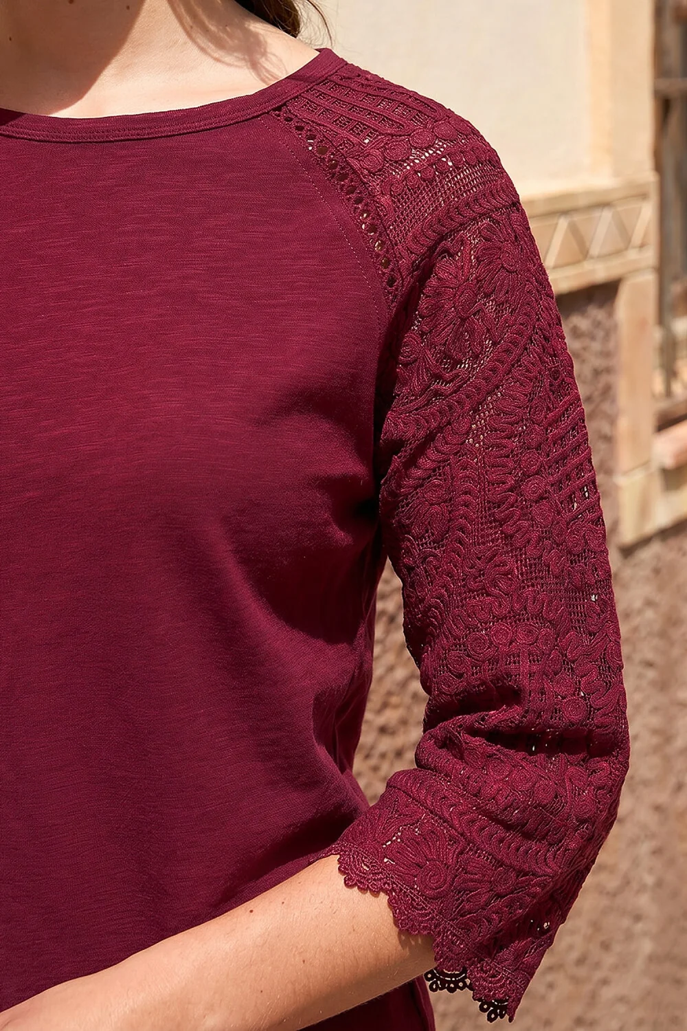 Roman Wine Petite Contrast Sleeve Top - 16 Image 4