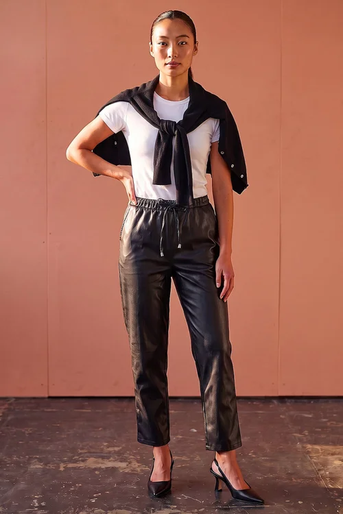Roman Black Petite Faux Leather Textured Drawstring Trouser - 10 Image 2