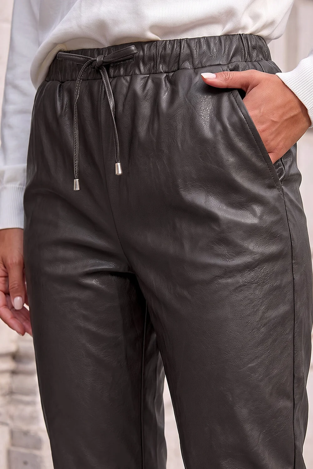 Roman Chocolate Petite Faux Leather Textured Drawstring Trouser - 8 Image 4