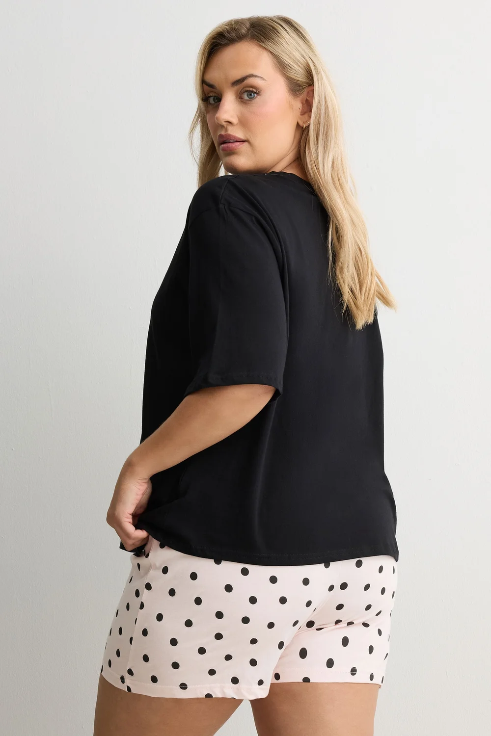 Yours Curve Pink Polka Dot Pyjama Shorts - 30-32 Image 4