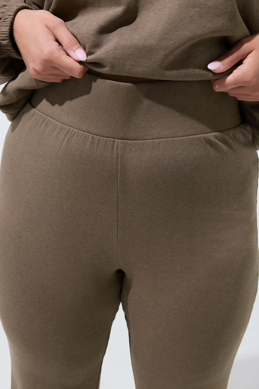 Yours Limited Curve Brown Slim Flare Joggers - 12 Image 4