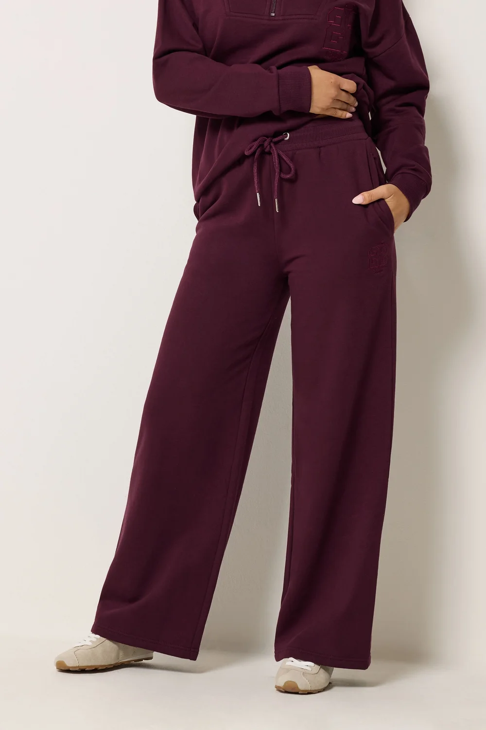 PixieGirl Petite Dark Red Embroidered '22' Slogan Wide Leg Joggers - 6/L27 Image 3