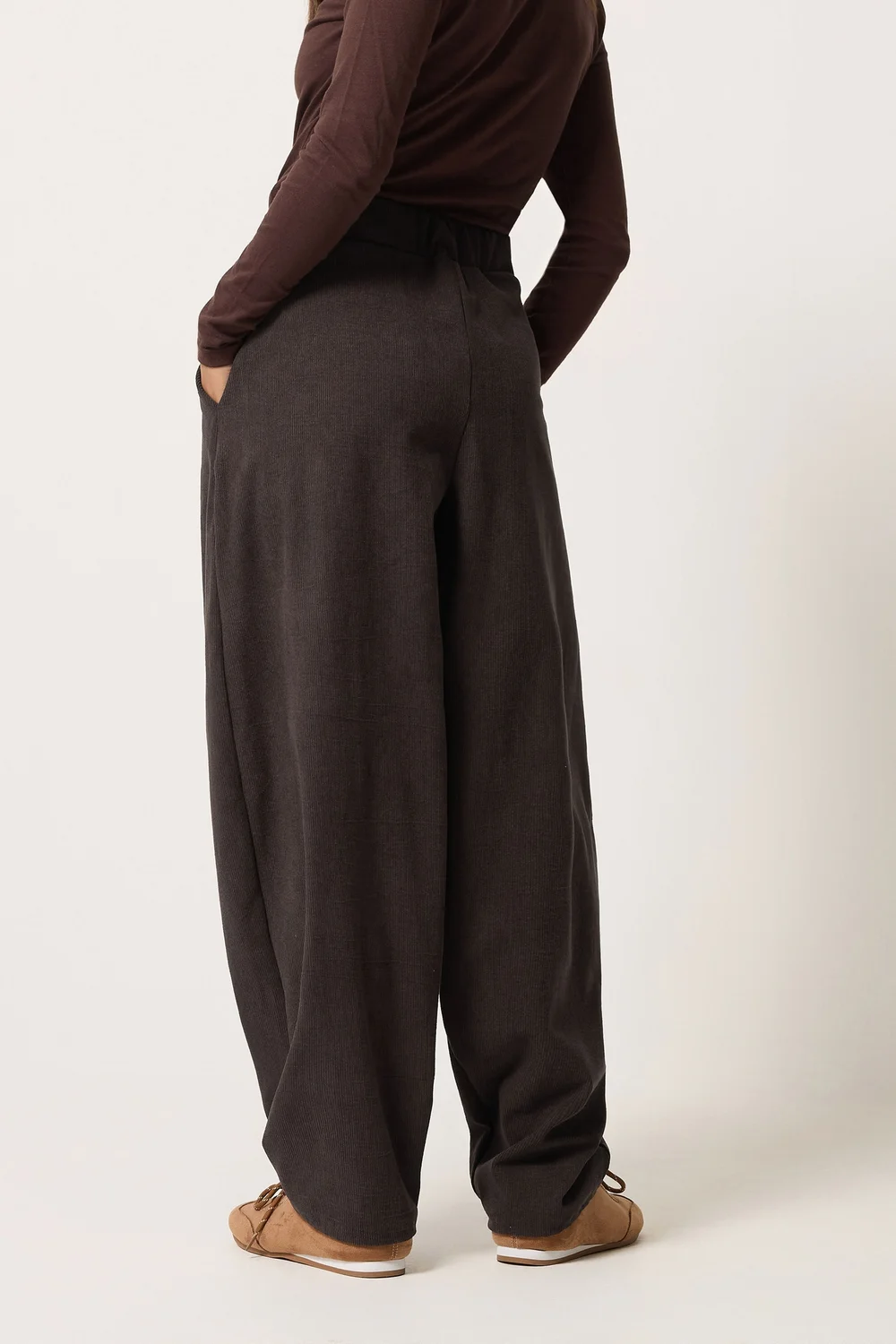 PixieGirl Petite Chocolate Brown Barrel Trousers - 18 Image 3