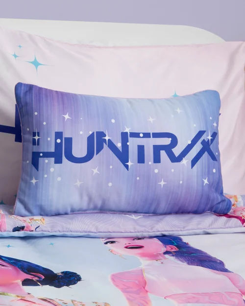 K-Pop Demon Hunters Celestial Rectangular Cushion - 30 x 50cm Image 2