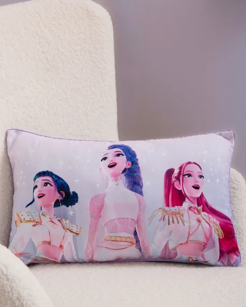 K-Pop Demon Hunters Celestial Rectangular Cushion - 30 x 50cm Image 3