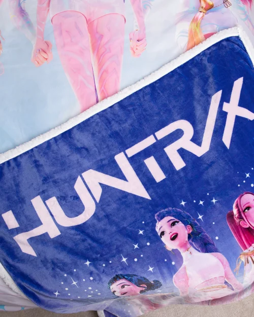 K-Pop Demon Hunters Celestial Sherpa Back Fleece - 100 x 150 Image 3