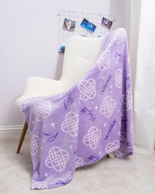 K-Pop Demon Hunters Golden Fleece Blanket