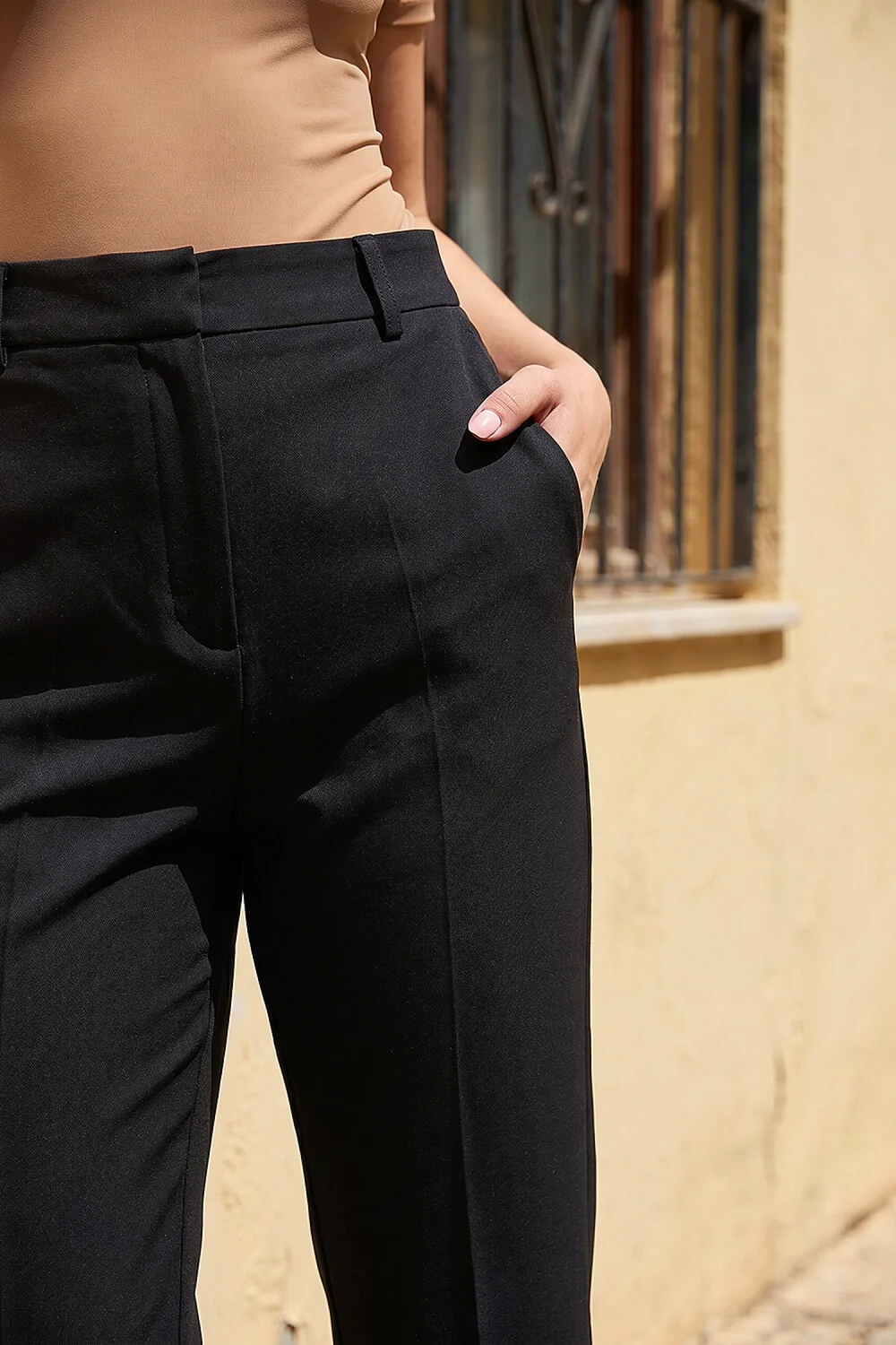 Roman Black Short Slim Leg Trouser - 16 Image 4