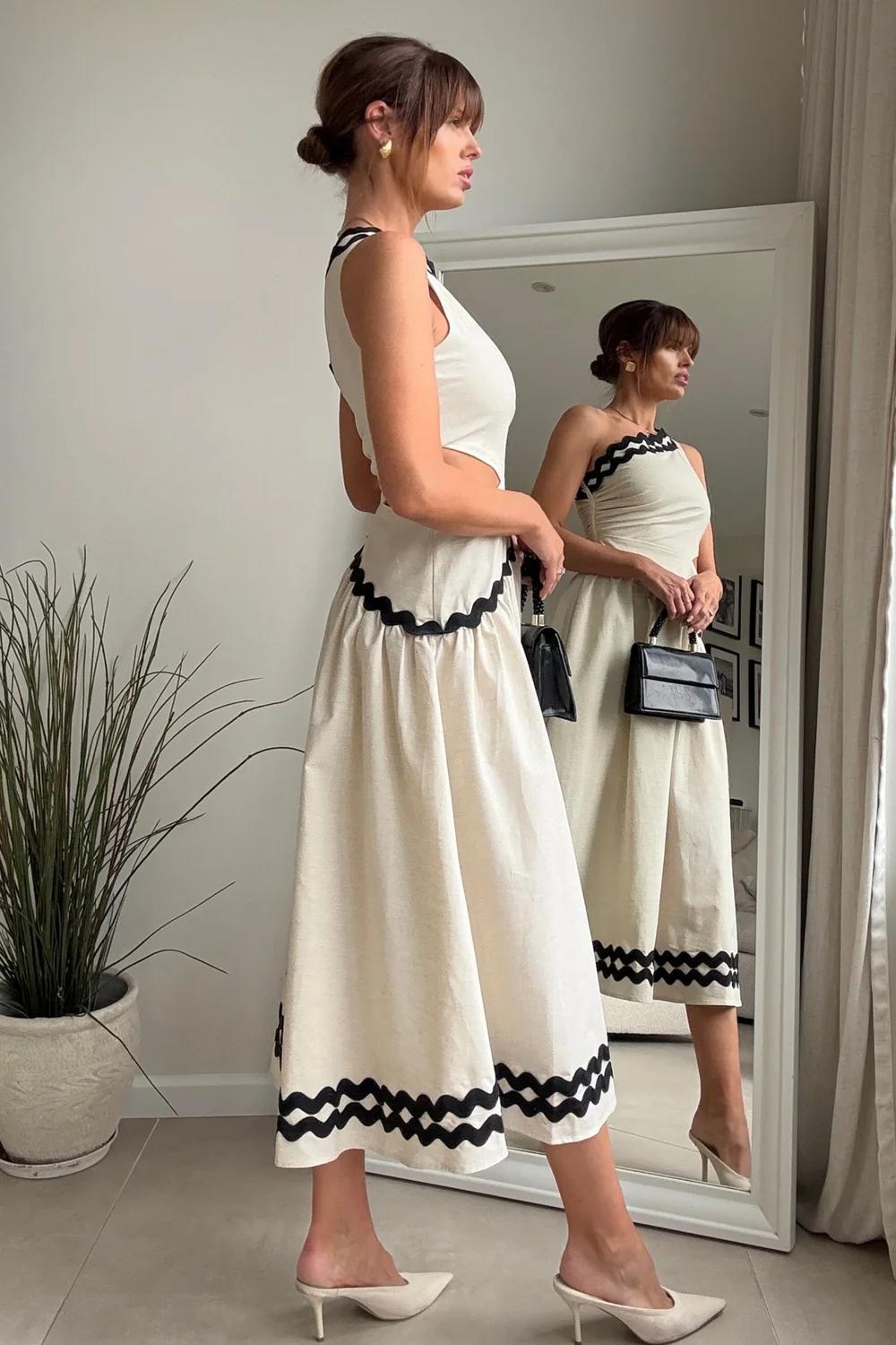 Style Cheat Jasmine Cream Scallop Trim Dress - 10 Image 4