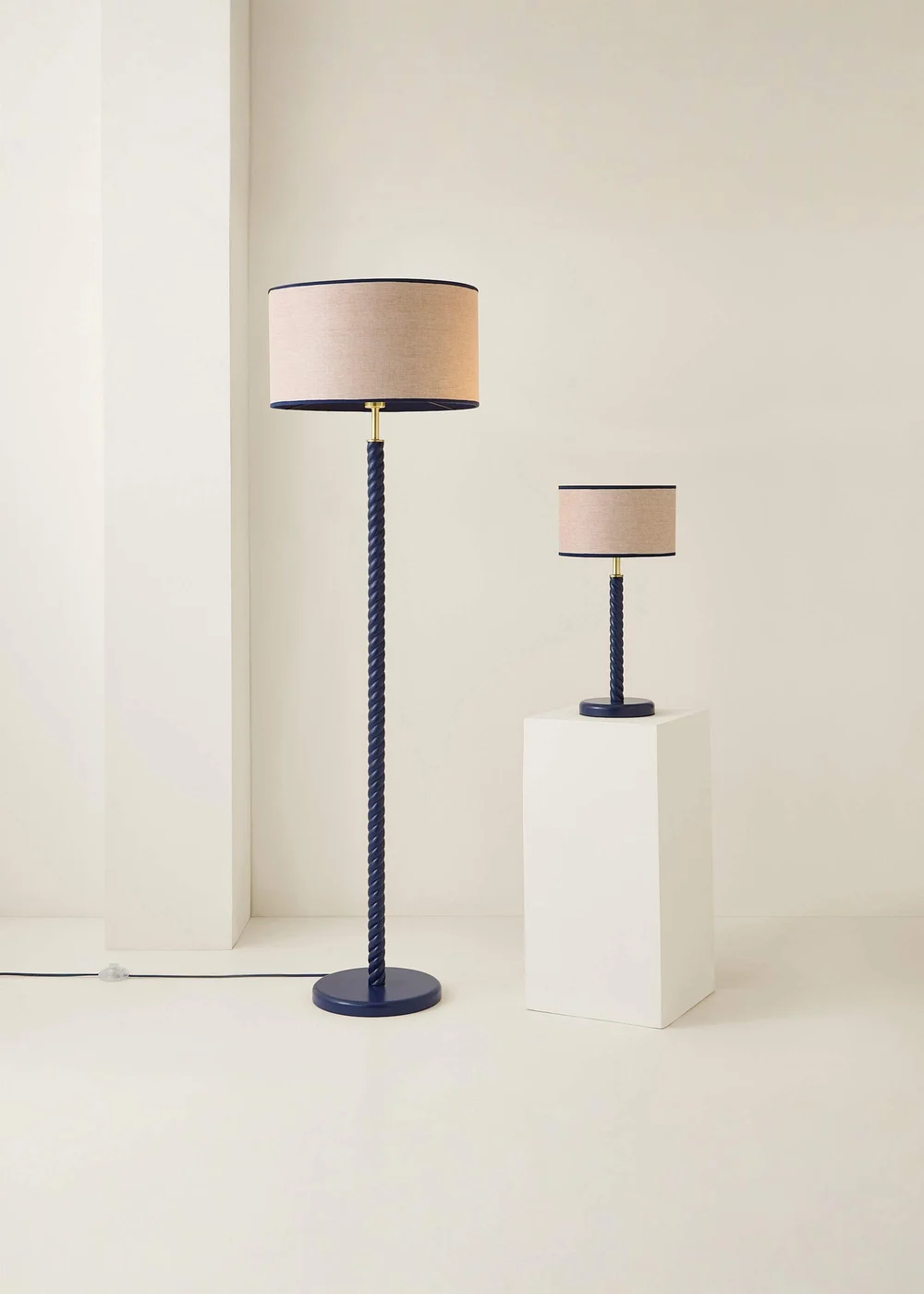 ValueLights Amara Navy Twist Table Lamp with Colour Match Inner Shade and Warm White Bulb - One Size Image 6
