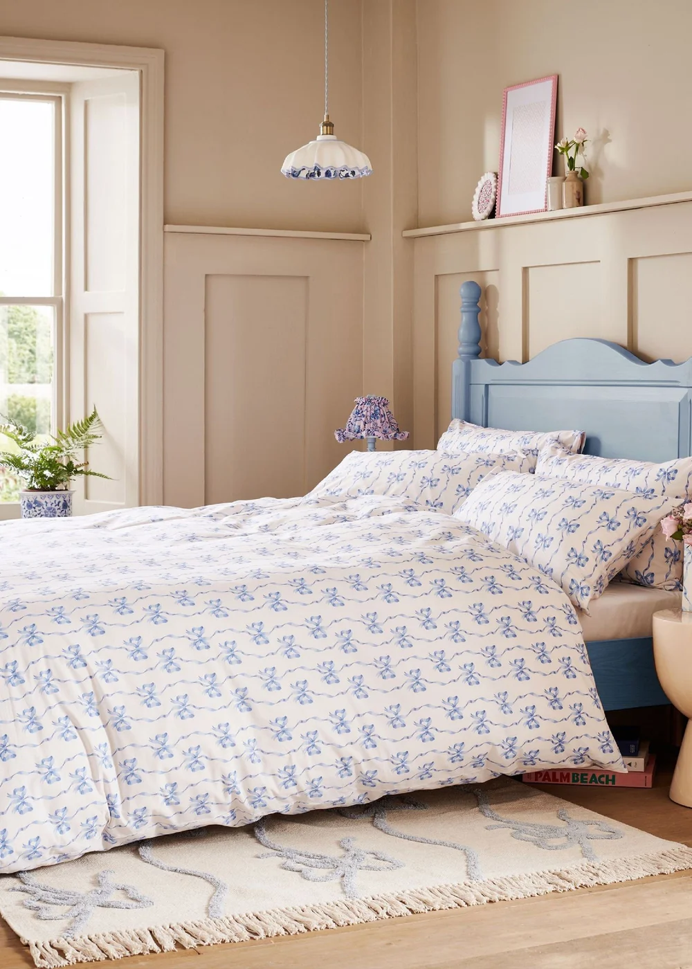 Cath Kidston Ribbon & Bows Reversible Cotton Duvet Cover Set White / Blue - Double Image 2