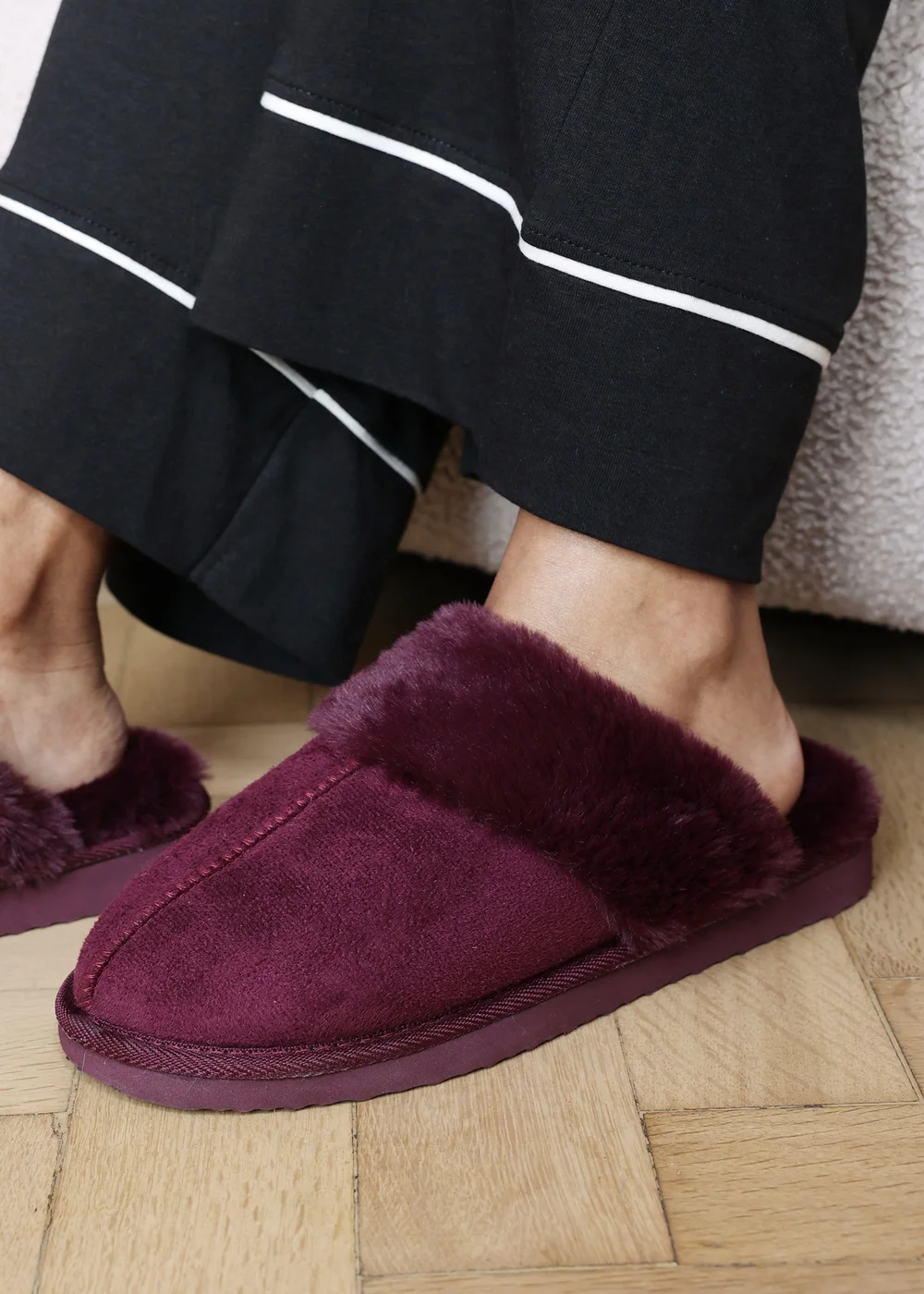 Where's That From Comfort Burgundy Faux Fur Trim Mule Slipper - 5 Image 5
