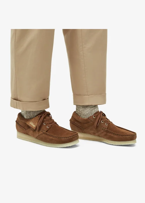 Clarks Originals Mens Brown Wallabee Boat Suede Standard - 7.5 Image 2