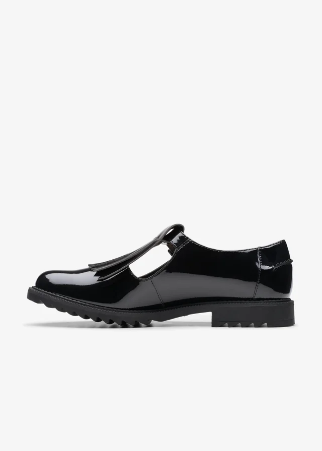 Clarks Womens Black Griffin Mia 2 Patent Standard