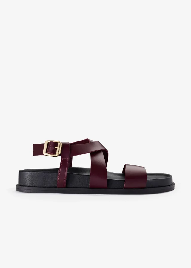 Clarks Womens Red Zarlea Strap Leather Standard