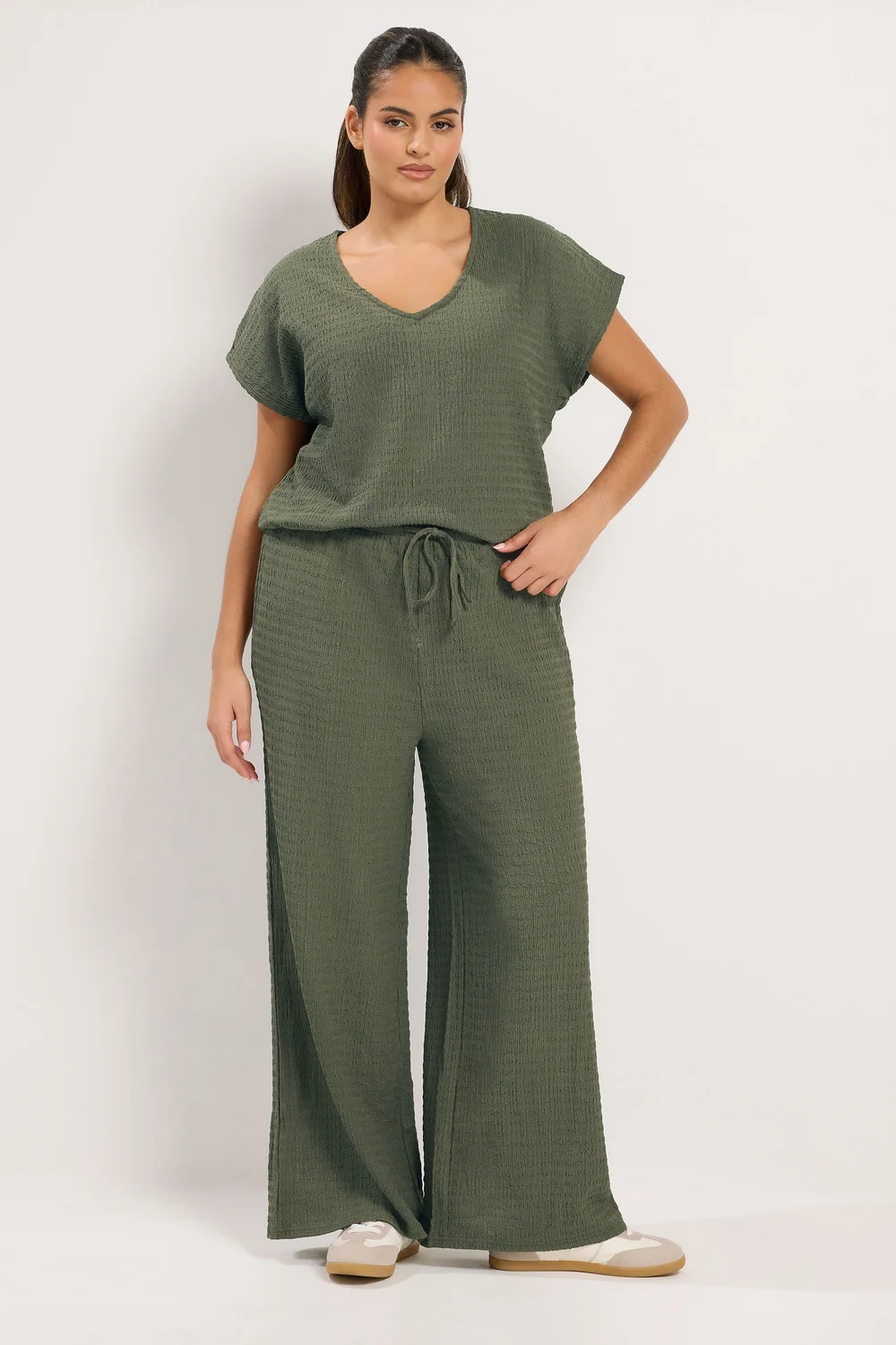 Yours Curve Khaki Green Wide Leg Crinkle Trousers - 22-24/L30 Image 3
