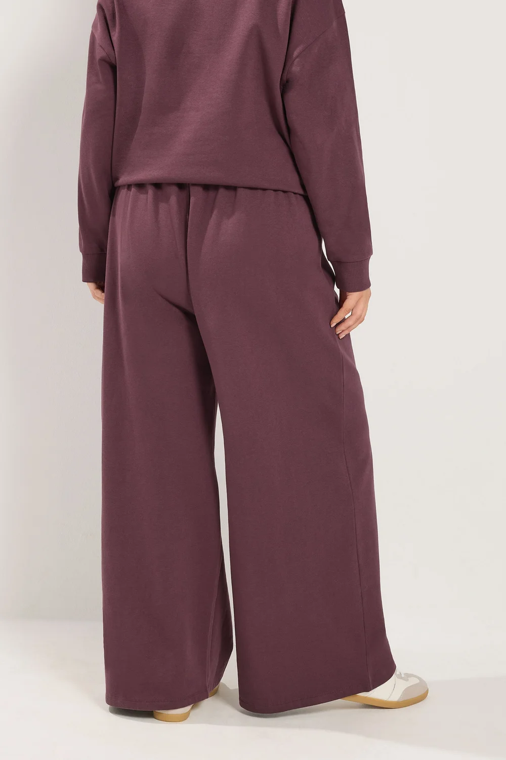 Yours Curve Burgundy Red Wide Leg Joggers - 34-36/L30 Image 3