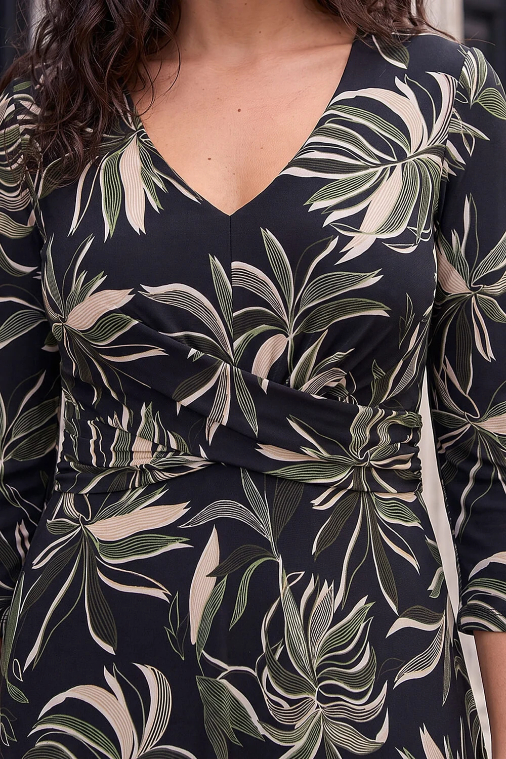 Roman Khaki Leaf Cross Detail Dress - 20 Image 4