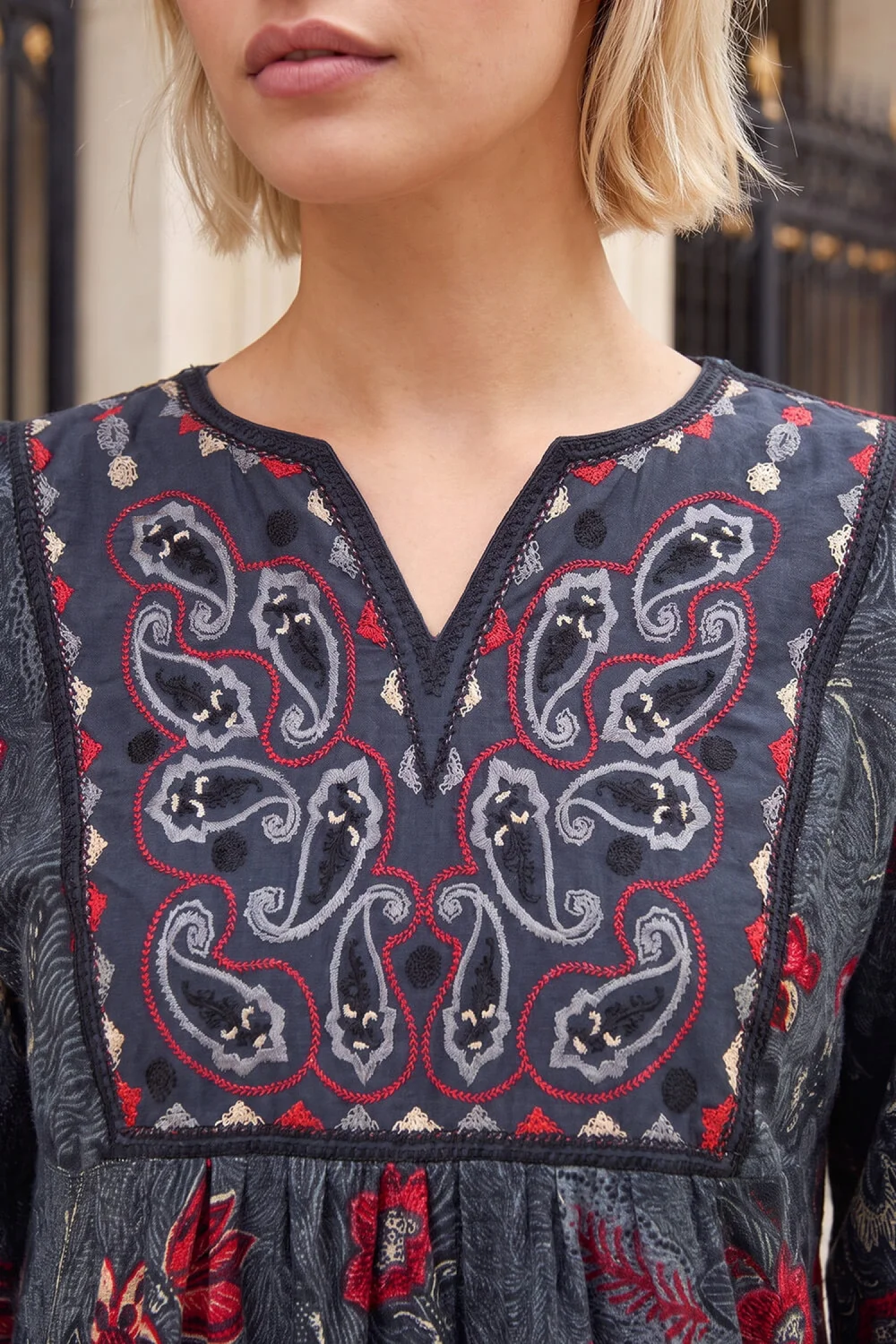 Roman Grey Embroidery Panel Floral Dress - 16 Image 4