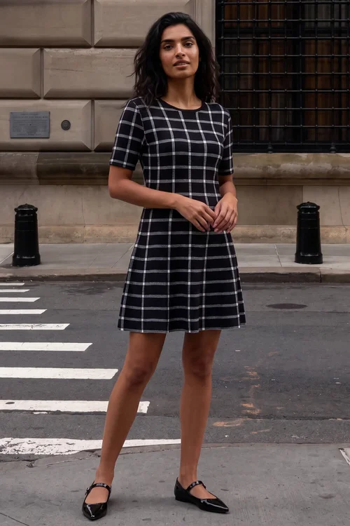 Roman Black Check Print Knitted Dress - 14 Image 2