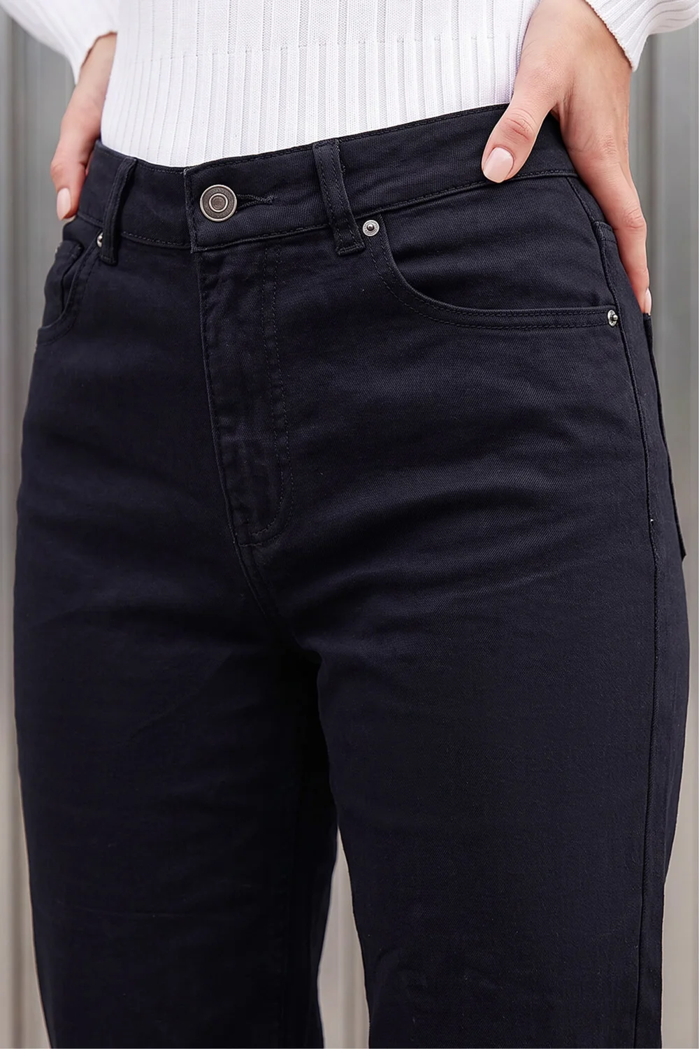 Roman Black Straight Leg Stretch Jeans - 12 Image 4