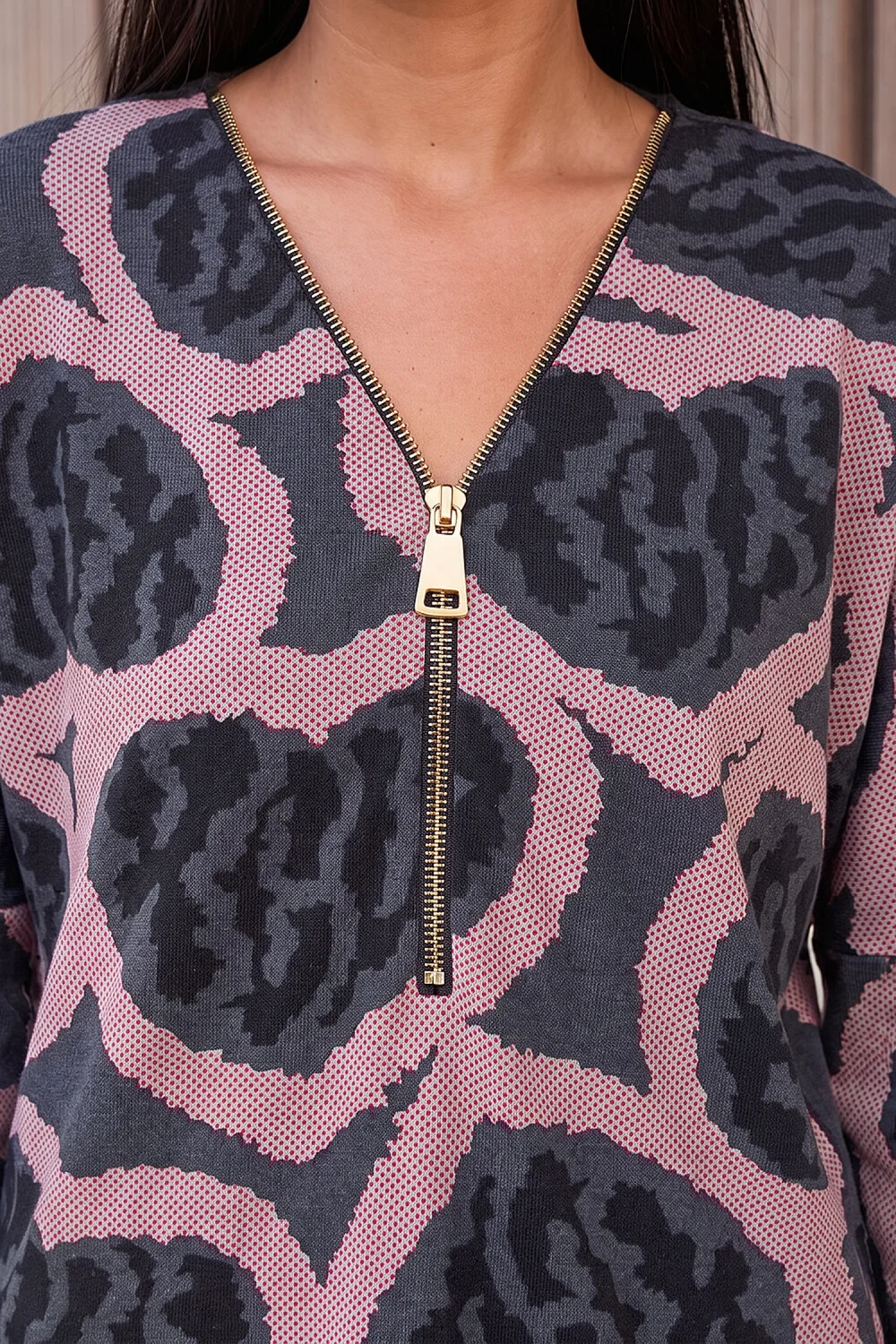 Roman Rose Heart Print Zip Top - 18 Image 4