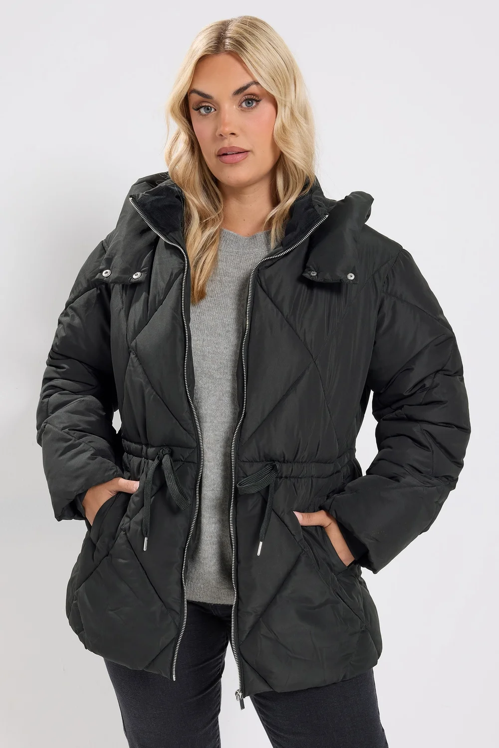 Yours Curve Black Diamond Quilted Puffer Coat - 18 Image 1