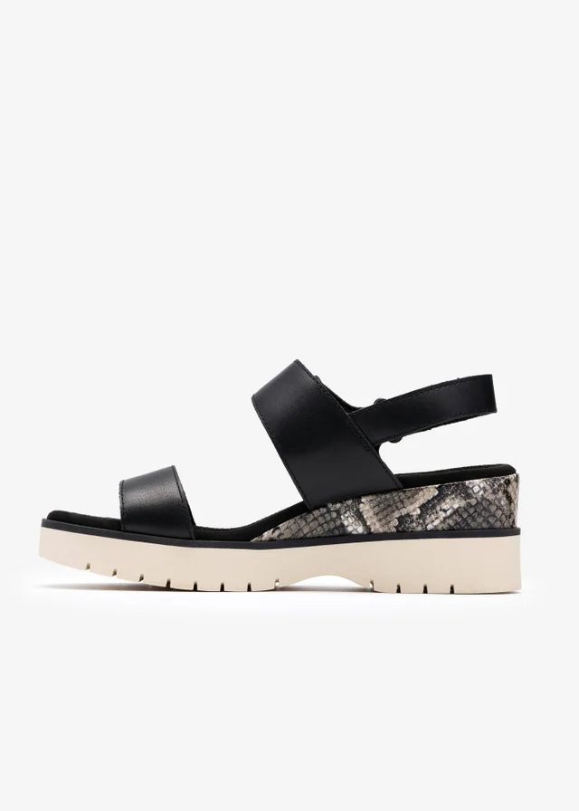 Clarks Womens Black Diaz Rose Leather Standard