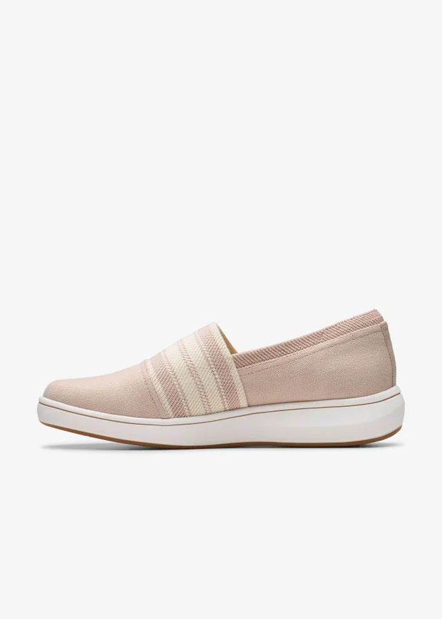 Clarks Cloudsteppers Womens Beige BrinkleySkyMst Textile Standard