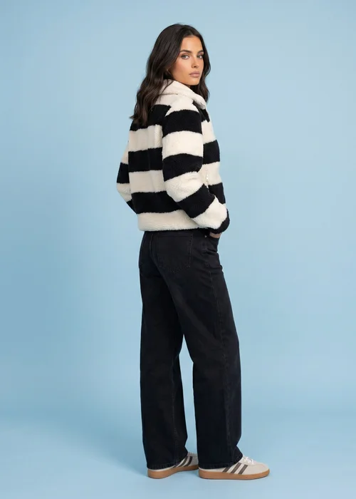 Urban Bliss Black Stripe Fleece Jacket - 12 Image 3