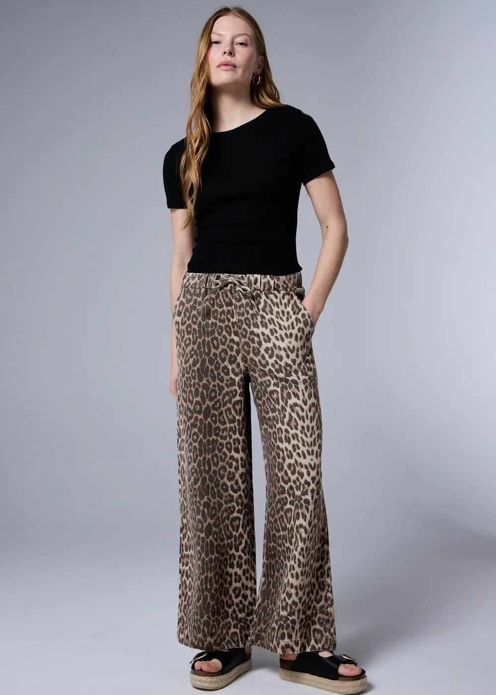 Brown Animal Print Mid Rise Wide Leg Comfort Jeans - Size 24 29 leg Image 1