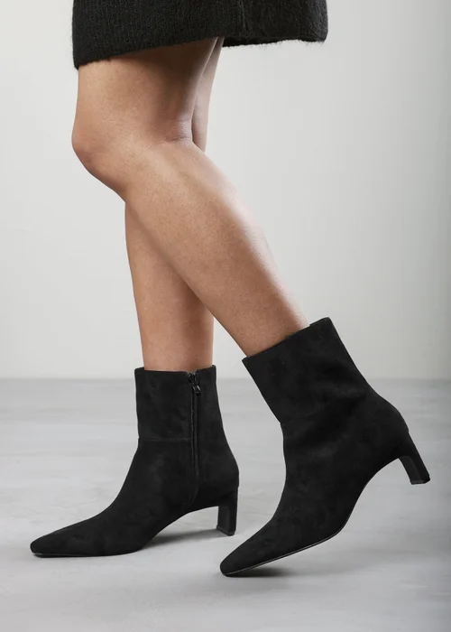 Where's That From Hirlis Black Faux Suede Snipped Toe Heeled Ankle Boot - 5 Image 6