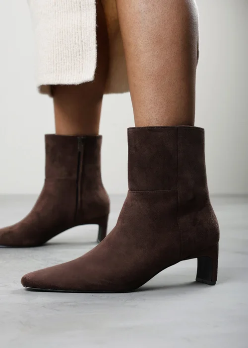 Where's That From Hirlis Dark Suede Faux Suede Snipped Toe Heeled Ankle Boot - 8 Image 5