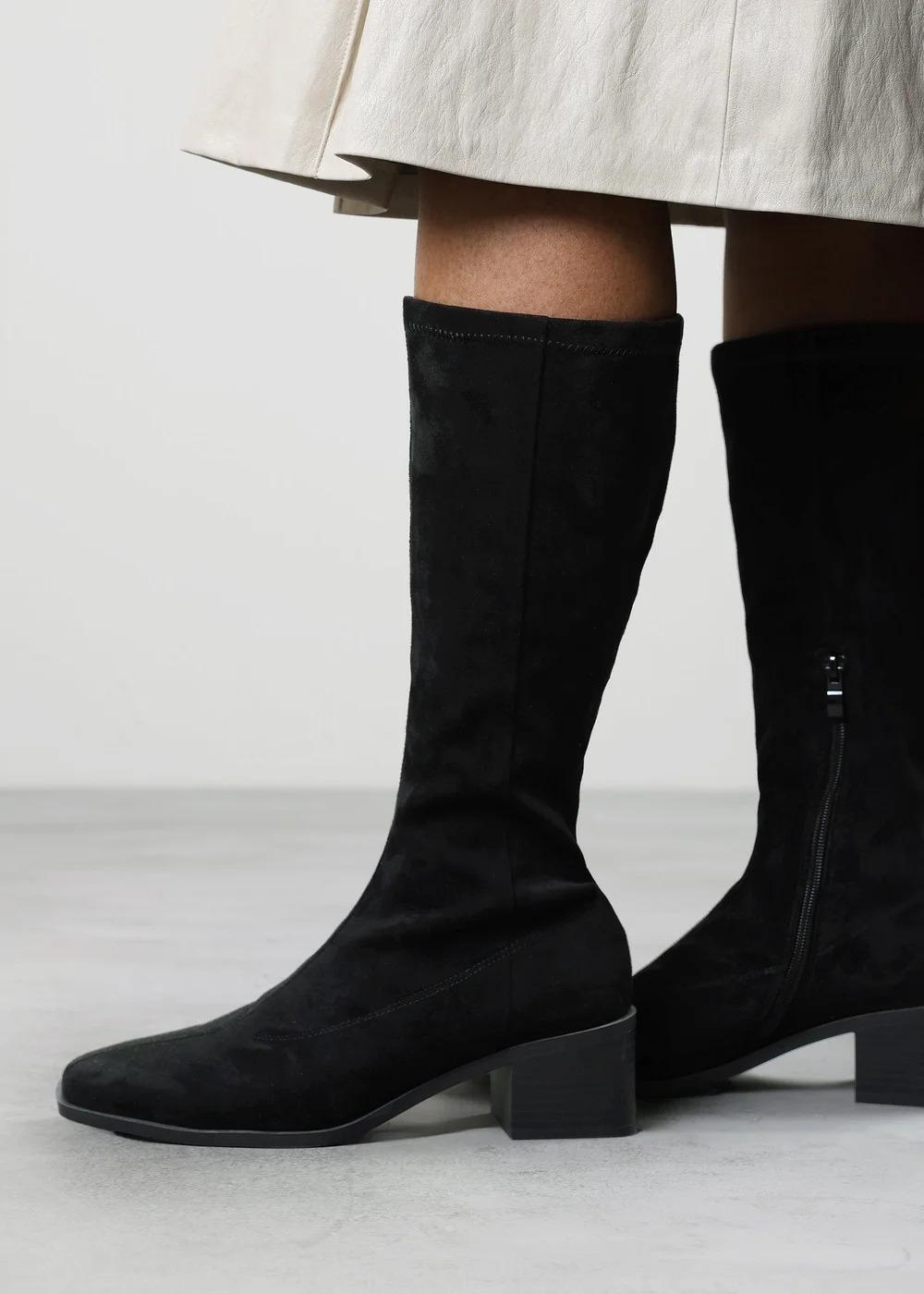 Where's That From Ezzira Black Square Low Block Heel Stretch Knee High Boots - 5 Image 6