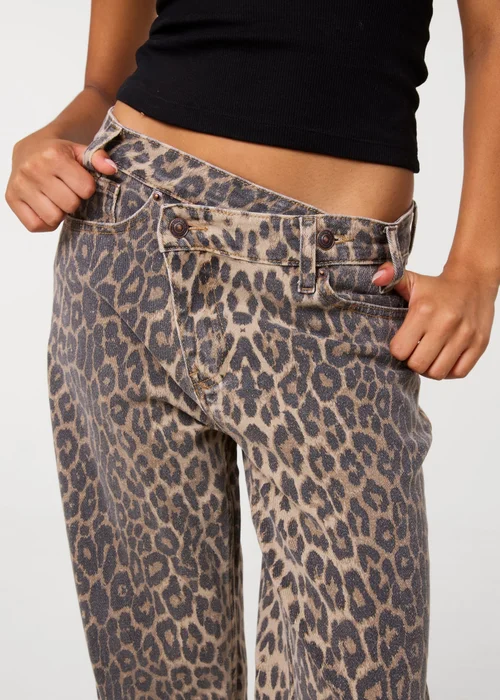 Pink Vanilla Brown Leopard Straight Leg Jeans - 10 Image 3