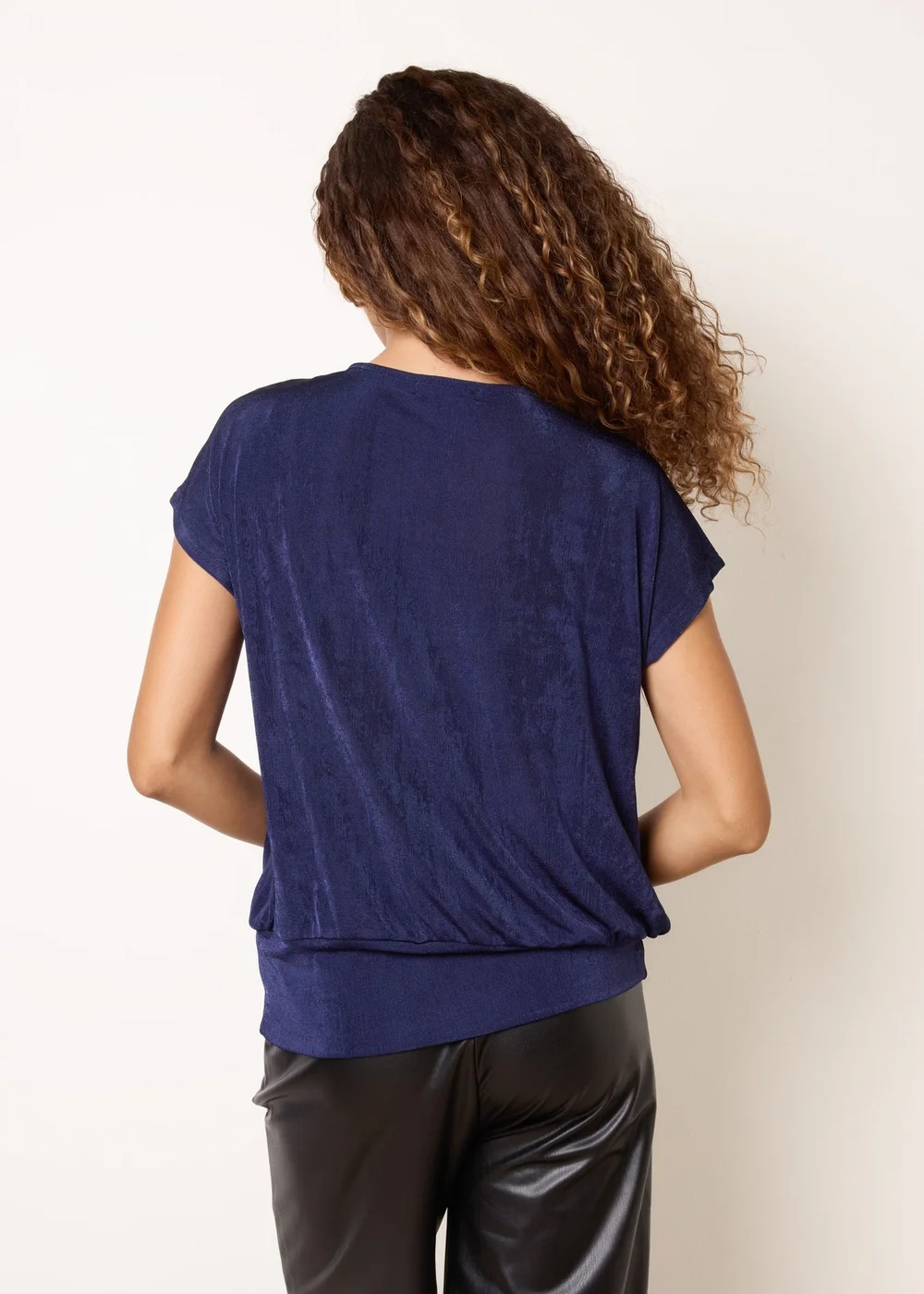 Blue Vanilla Navy Draped Cowl Neck Deep Hem Top - S/M Image 4