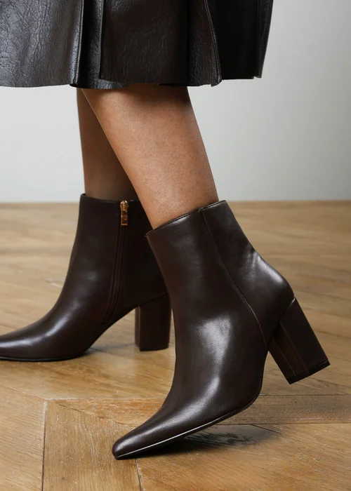 Where's That From Ebrina Dark Brown Pointed Toe Block Heeled Ankle Boot - 8 Image 5